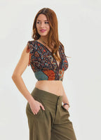 Derin V Yaka Beli Gipeli Kahve Crop Bluz 6934