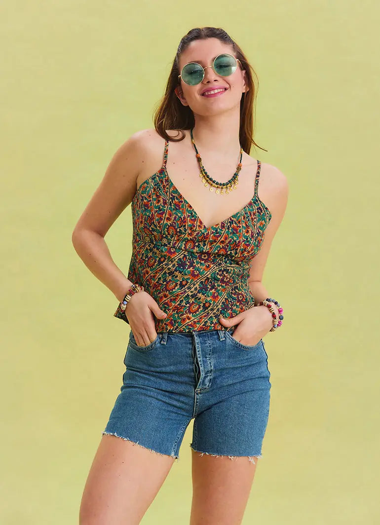 Çiçek Desenli İnce Askılı Ayarlanabilir Yeşil Crop Bluz 6757