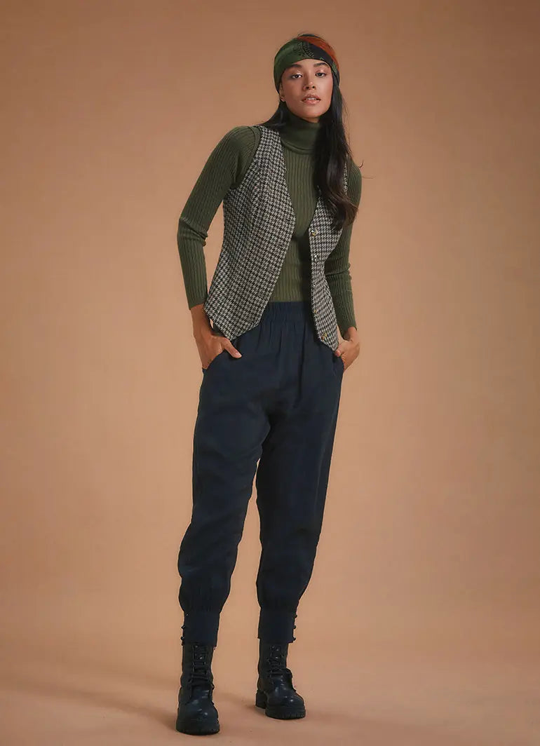 Beli Lastikli Şık Siyah Pantolon 5117