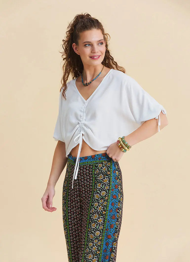 Kayık Yaka Yarım Kollu Büzgülü Beyaz Crop Bluz 7303