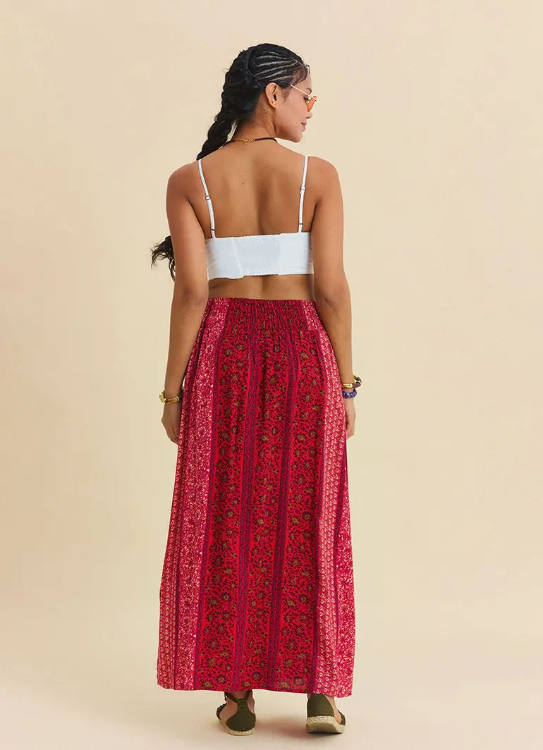 İnce Askılı Düğme Detaylı Beyaz Crop Top 7248