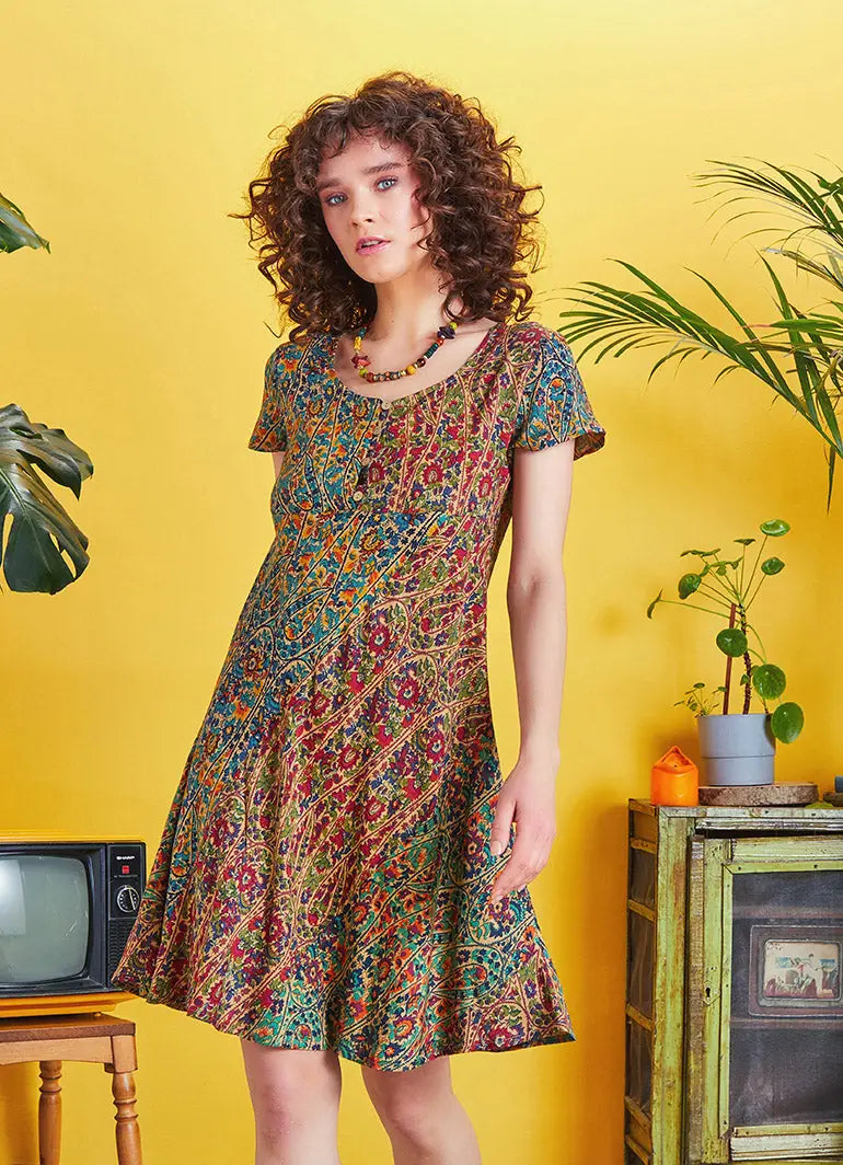 Önü Düğmeli Patchwork Kısa Kol Otantik Elbise 5234