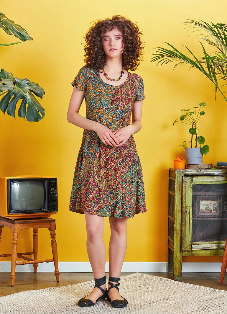 Önü Düğmeli Patchwork Kısa Kol Otantik Elbise 5234