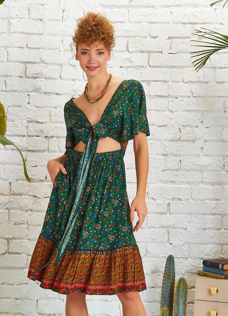 Cut Out Sırt Önden Bağlamalı Yeşil Çiçekli Elbise 5262