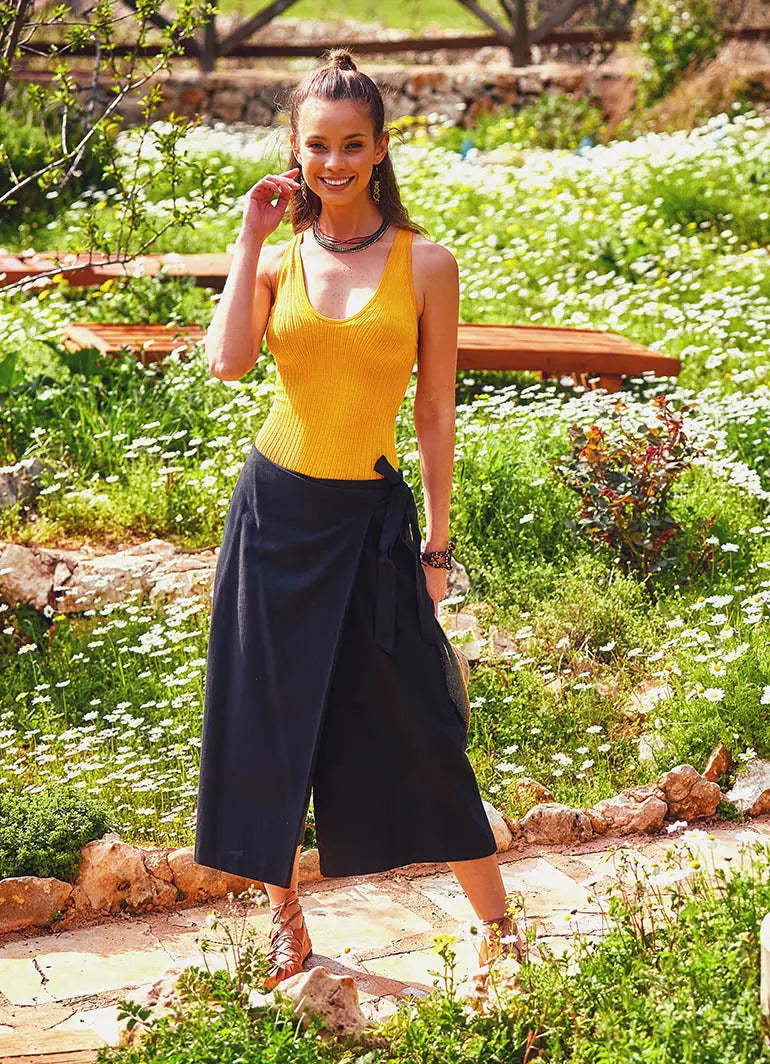 Otantik Yan Düğme ve Fermuarlı Siyah Pantolon Etek 2348