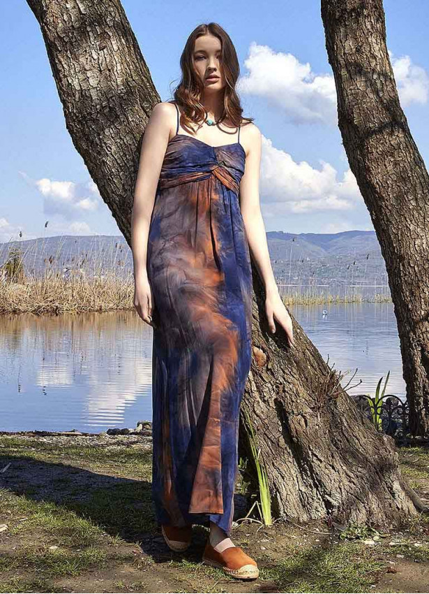 İnce Askılı Lacivert Batik Elbise