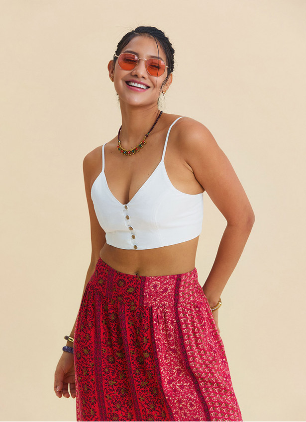 İnce Askılı Düğme Detaylı Beyaz Crop Top 7248