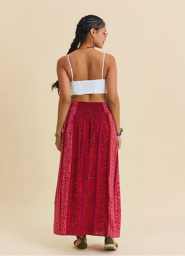 İnce Askılı Düğme Detaylı Beyaz Crop Top 7248