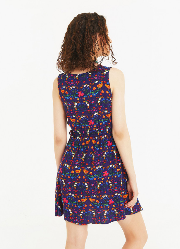 Mor Desenli Kayık Yaka Beli Bağcıklı Mini Elbise