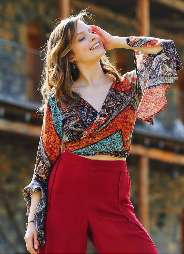 Etnik Desenli İspanyol Kol Crop Bluz 3189