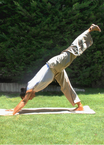 Beli Bağlamalı Bol Kesim Krem Balıkçı Yoga Pantolon